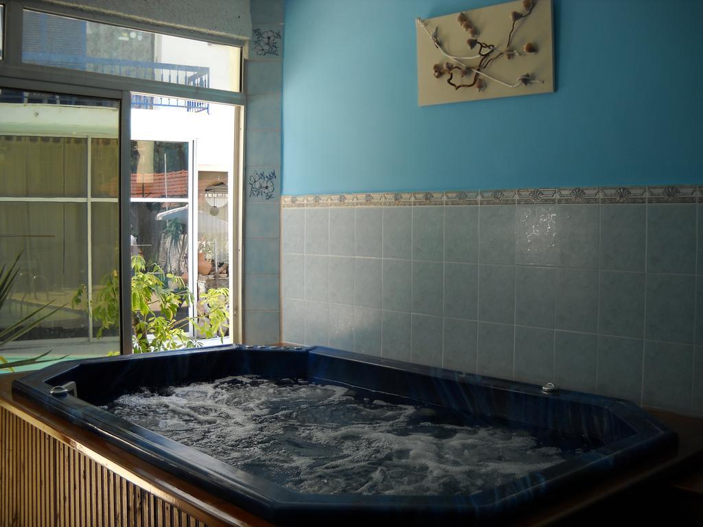 Argo Hotel Aegina Экстерьер фото