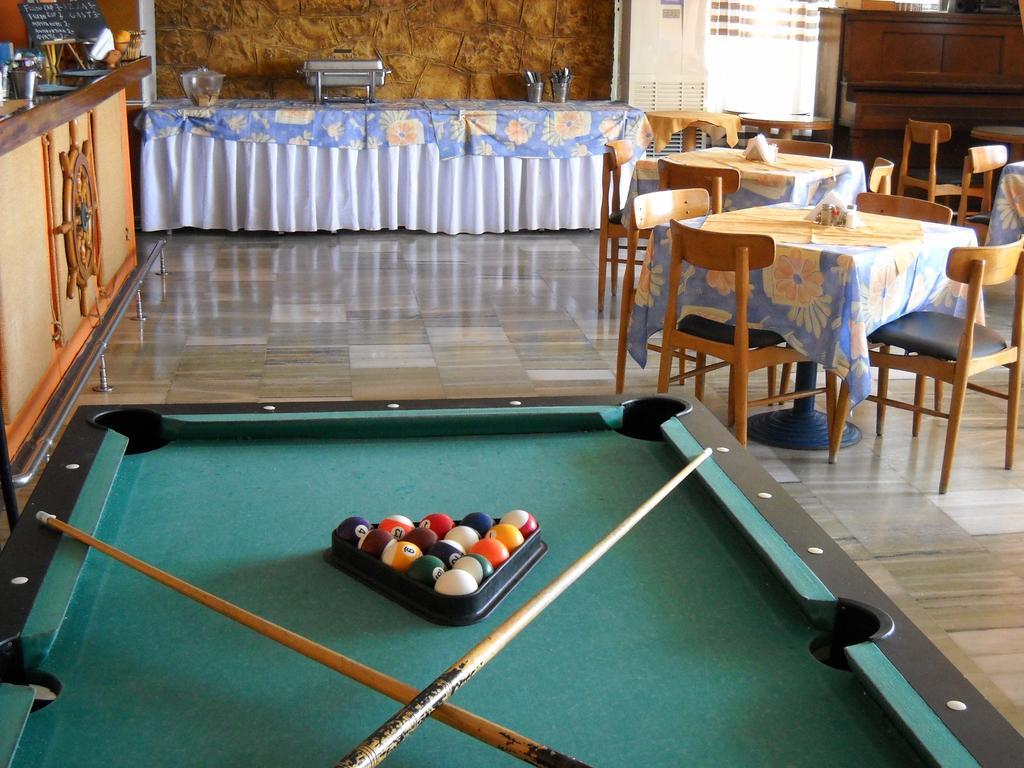 Argo Hotel Aegina Экстерьер фото