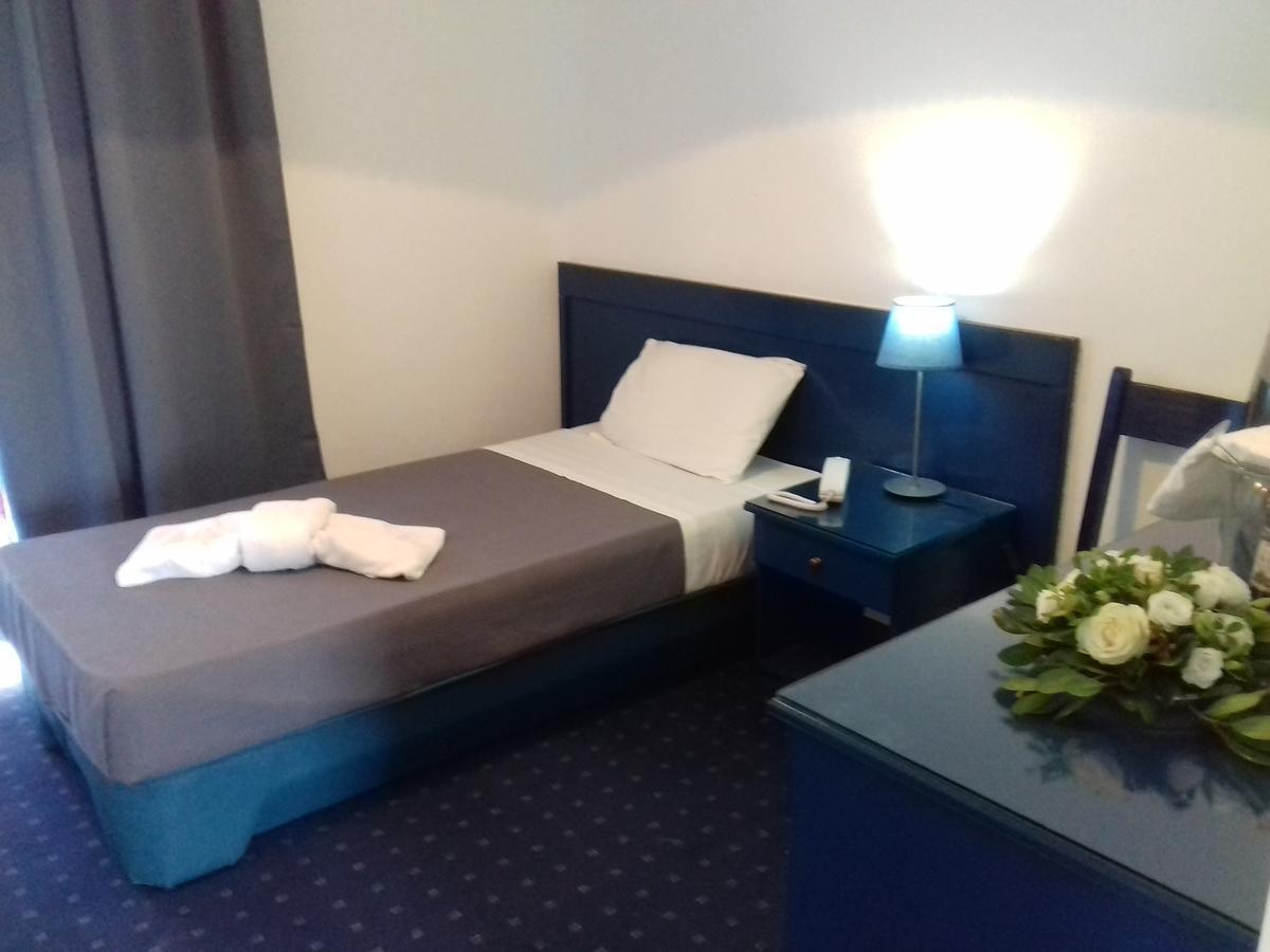Argo Hotel Aegina Экстерьер фото